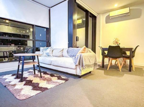 Fantastic View 2br1ba In Cbd Wifi Balcony